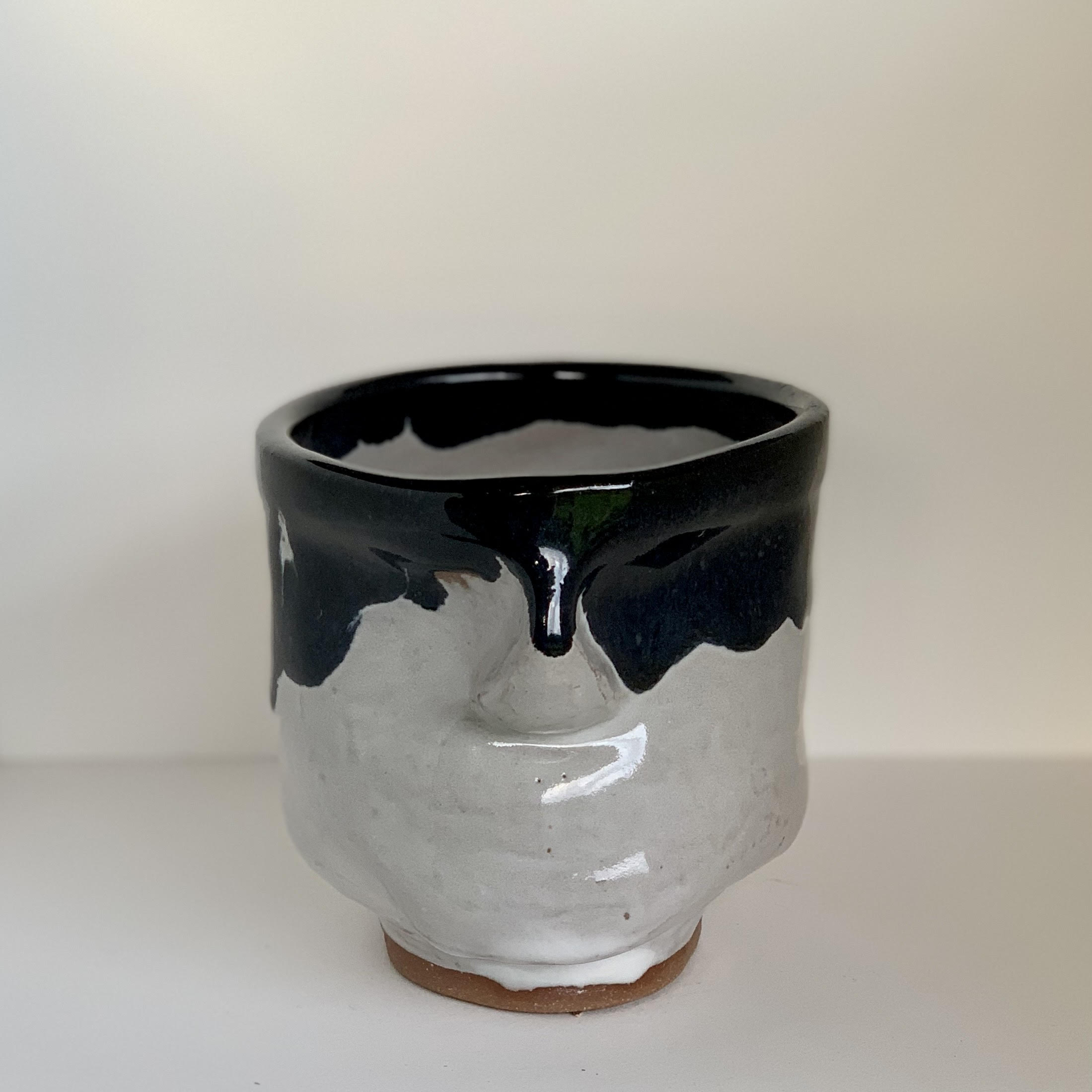 Bandit Mug with Melting Sotos White Glaze